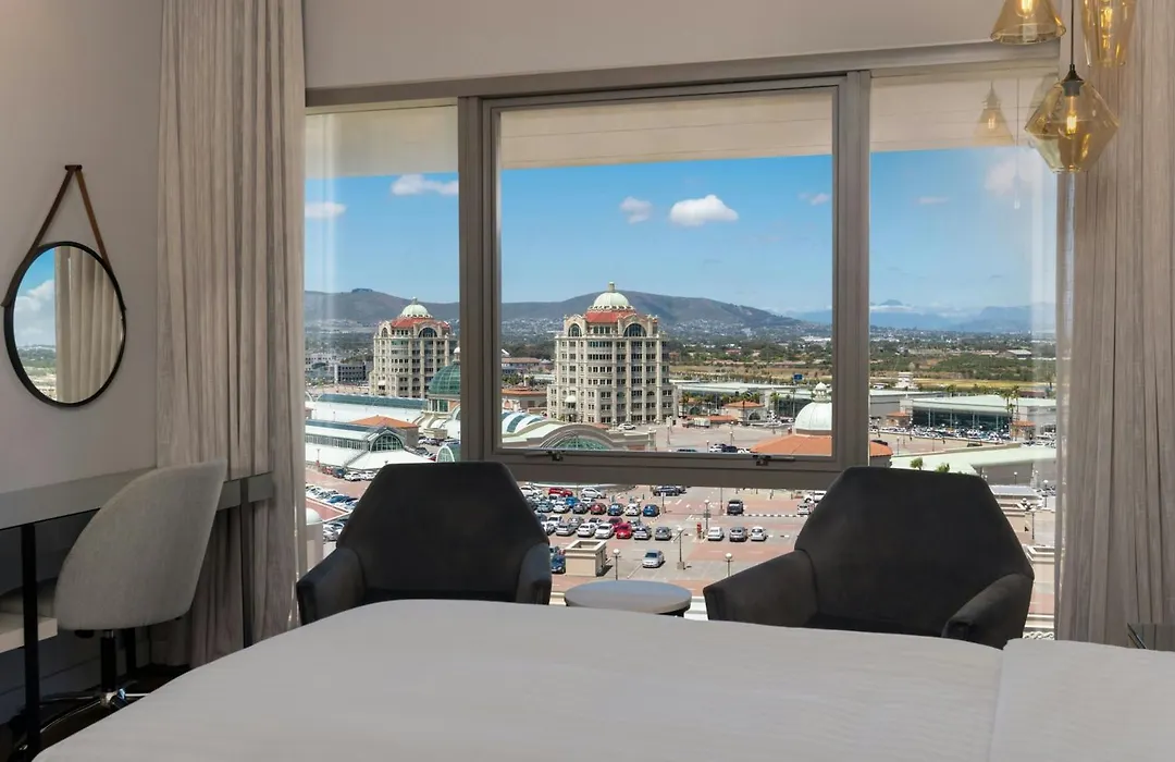 Cape Town Marriott Hotel Crystal Towers-1